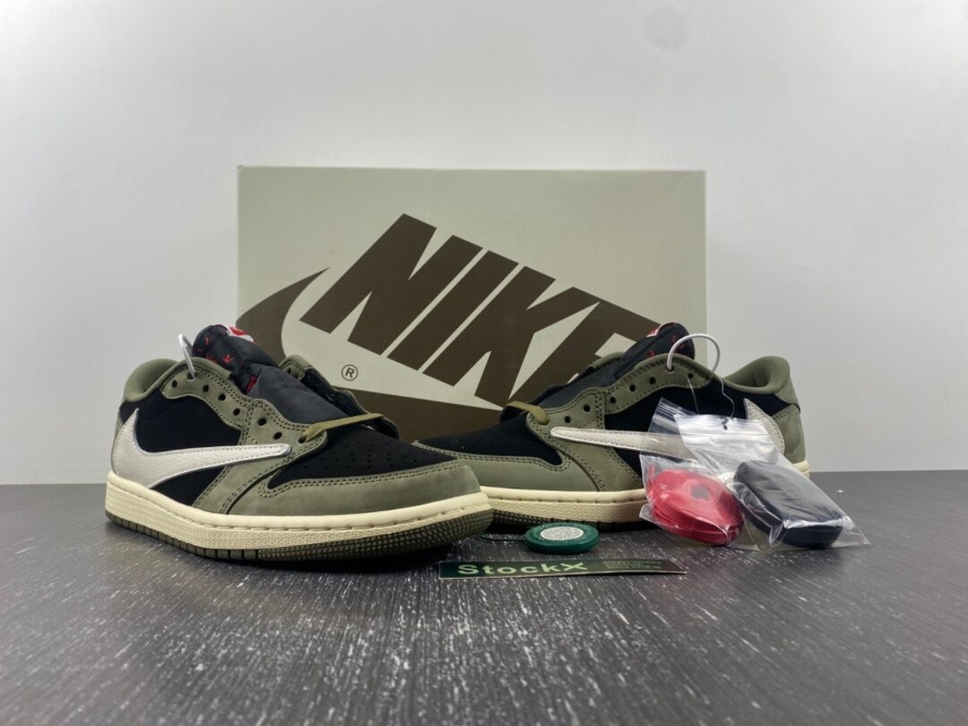 Travis Scott x Air Jordan 1 Low OG Black Sail Medium Olive Travis Scott x Air Jordan 1 Low OG Black Sail Medium Olive